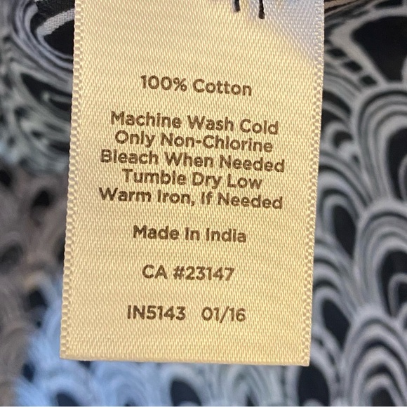 TALBOTS Tunic Top women’s size Large Petite Black artsy Cotton Blouse - Picture 3 of 9